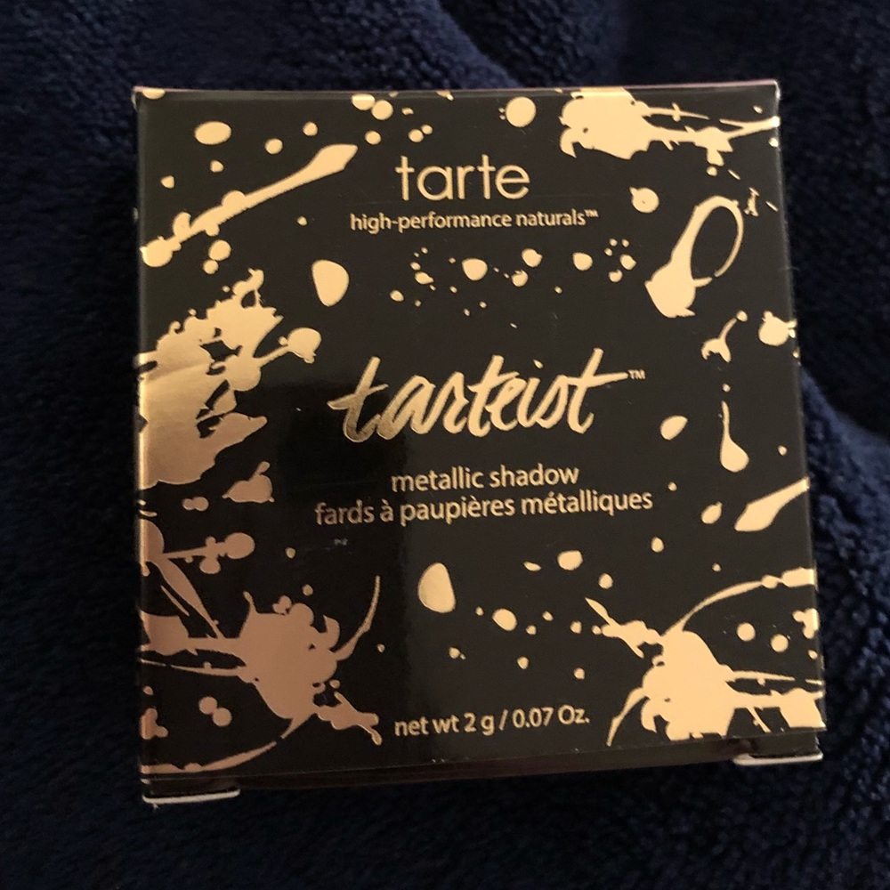 Tarte “Tarteist” metallic shadow in Poker Face